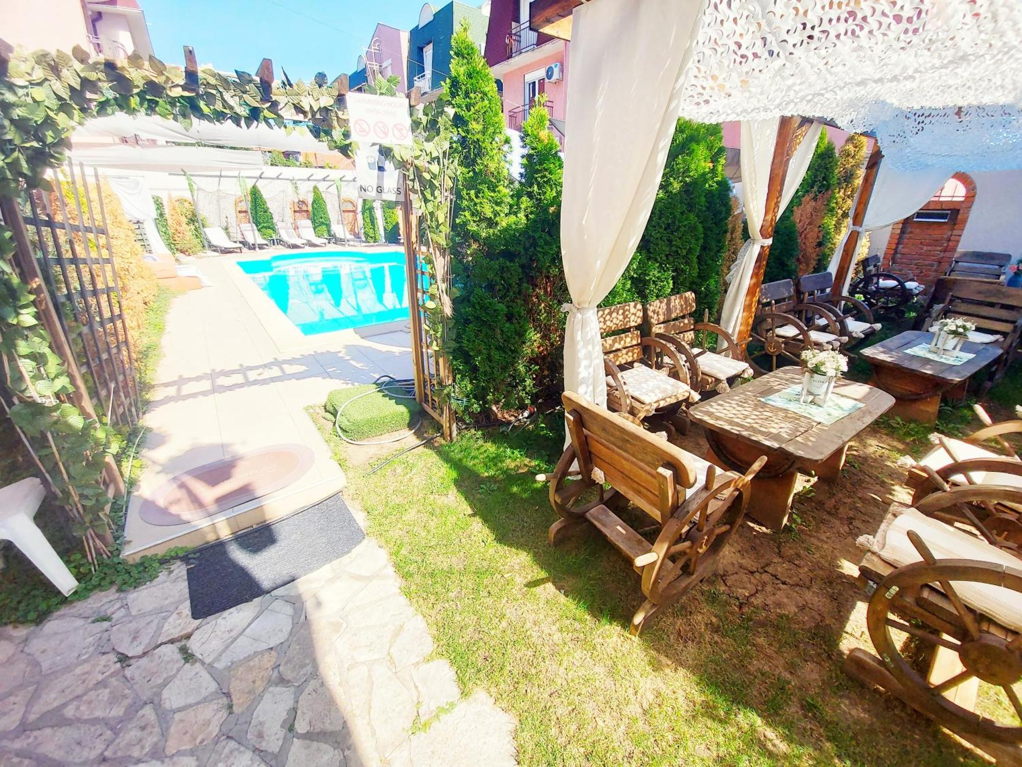 Red Clay Apartments City Club Βελιγράδι Εξωτερικό φωτογραφία